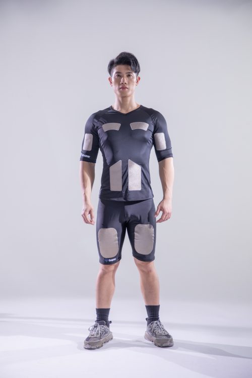 LSU-02_EMS underwear with electrode plates